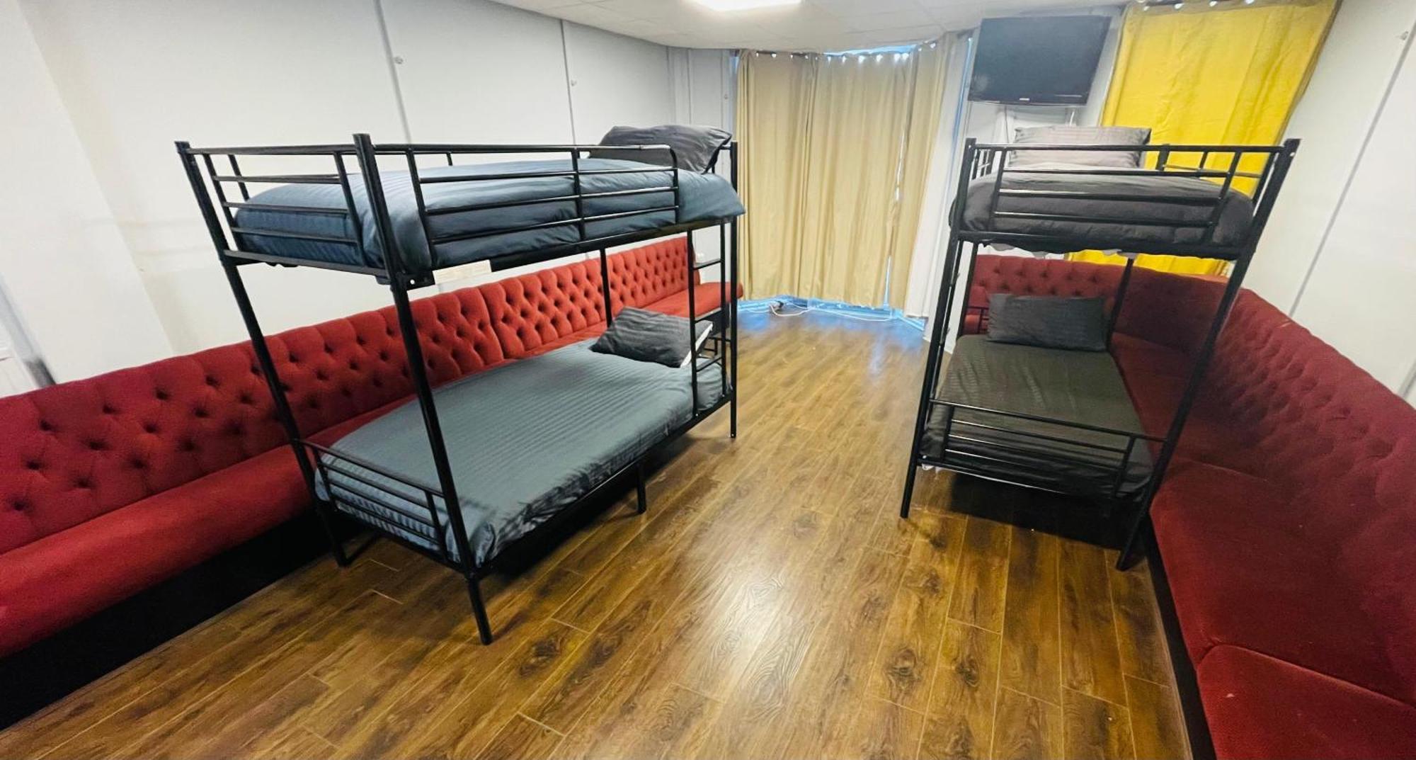 Hotel Blue Ocean - Call For Cheap Prices - Check In Until 3Am — Photos 2